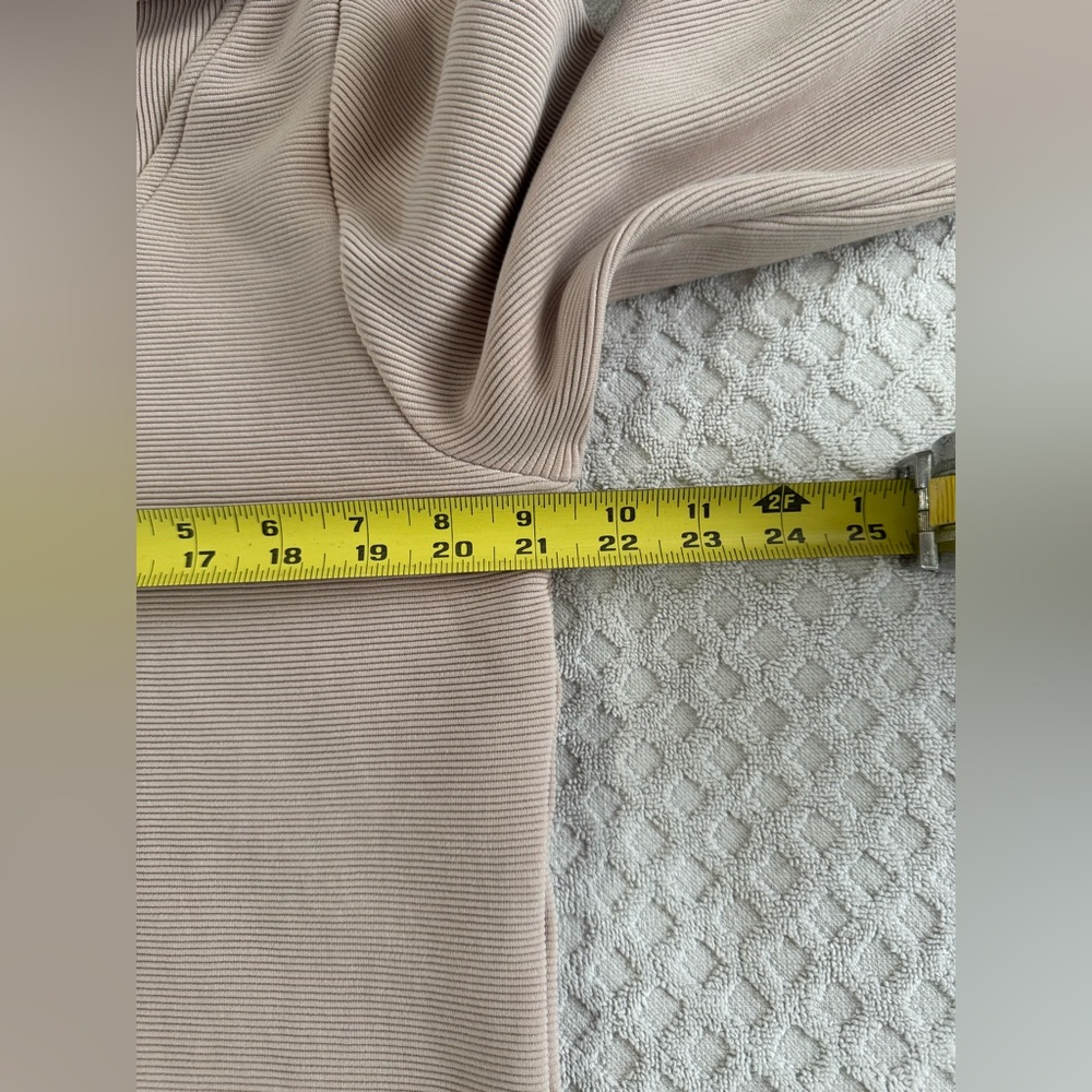 Varley Vine Half Zip Ribbed Pullover Sweatshirt in Mushroom Size XS Oversized - Picture 15 of 15